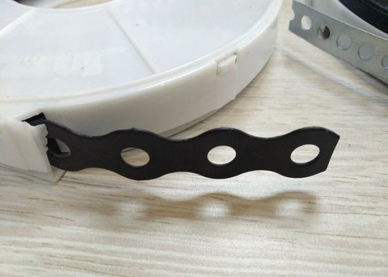 Cina PVC dilapisi Stainless Steel Perforated Hanger Strap Punched Steel Strapping 17mm Untuk Pipa pemasok